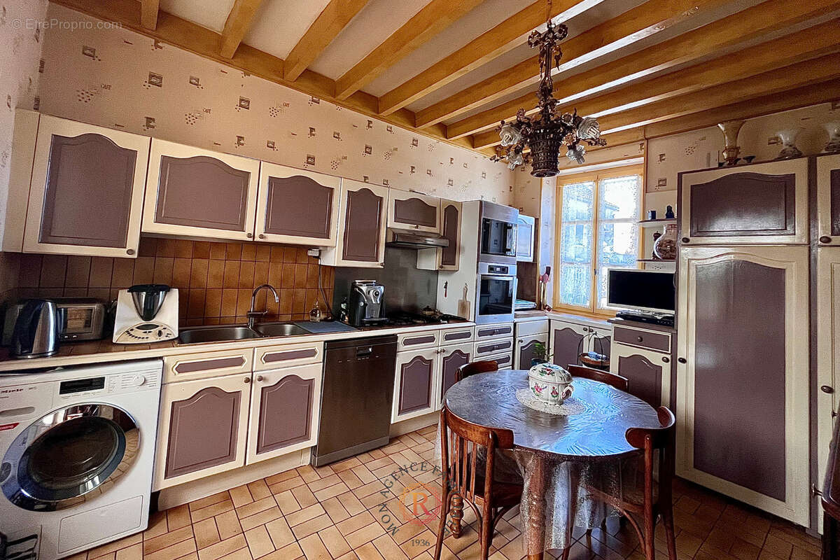 Maison à EFFIAT