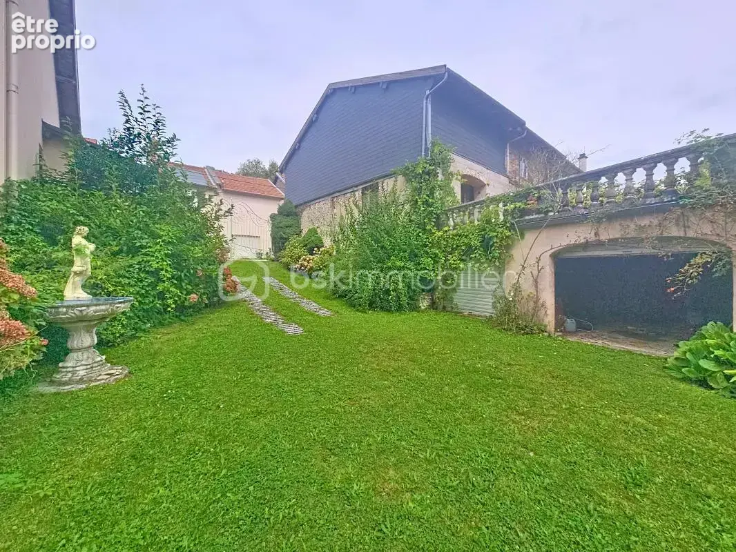 Maison de caractère – 266 m² – 6 chambres – Jardin - photo 2