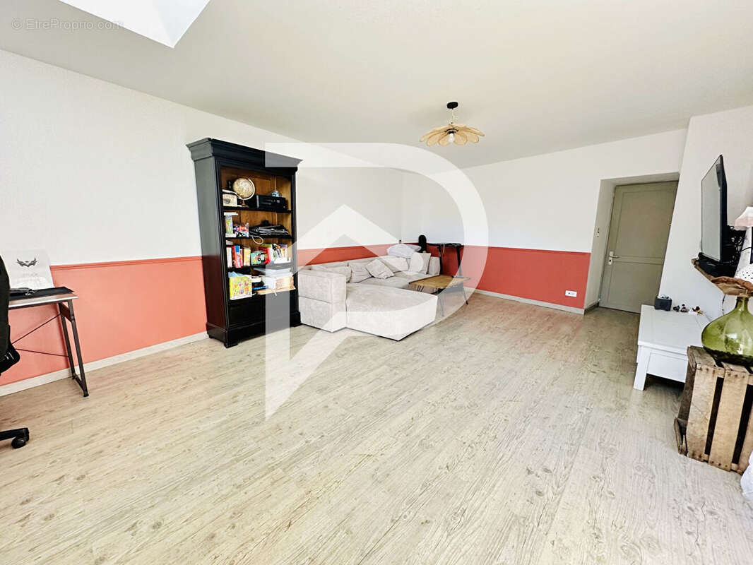 Maison à CHATEAUVILLAIN