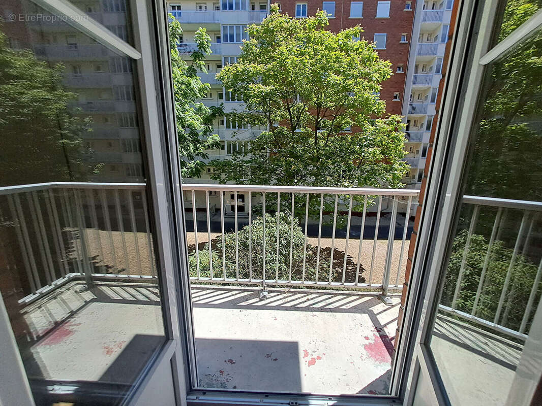 Appartement à MONTROUGE