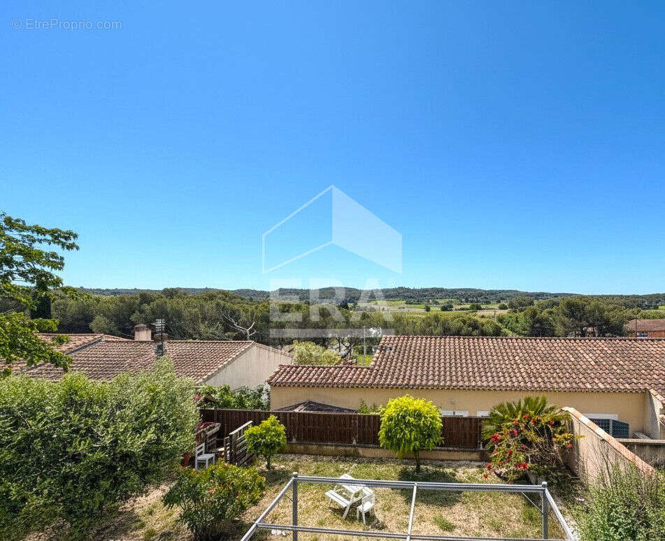 Maison 110m² à lançon-provence - photo 13