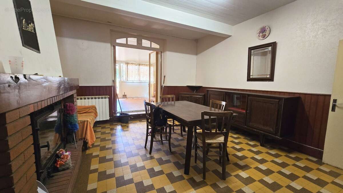 Maison de caractère avec jardin et grand garage - photo 4