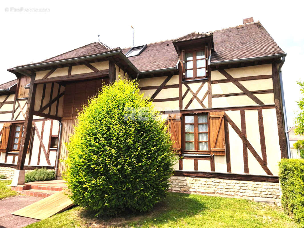 COUP DE CŒUR À SAINT-ANDRÉ-LES-VERGERS   Le charme de l'ancien, le confort d'aujourd'hui ! - photo 3