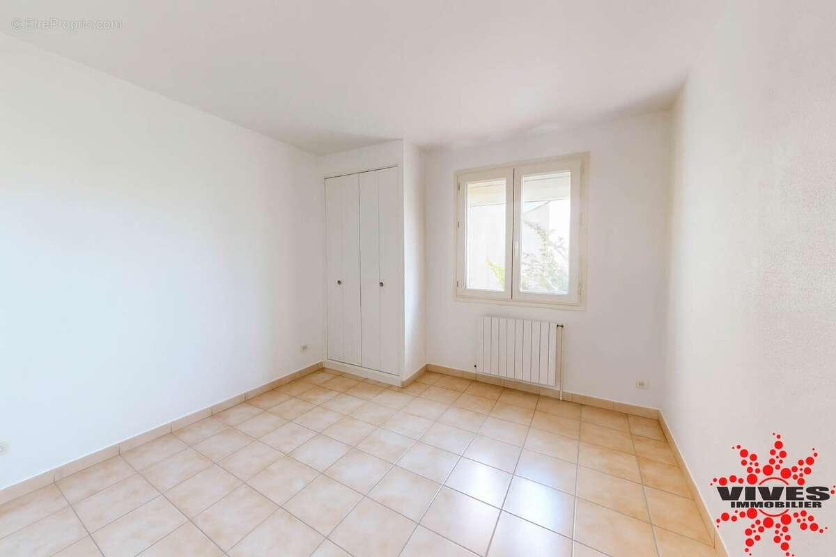 Maison 220 m² à Boujan-Sur-Libron  - photo 7