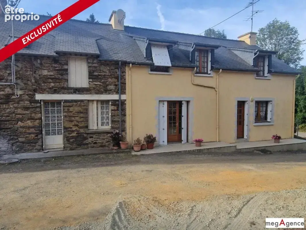 MAURE-DE-BRETAGNE – Propriété avec 2 maisons et 7 200 m² de terrain - photo 1