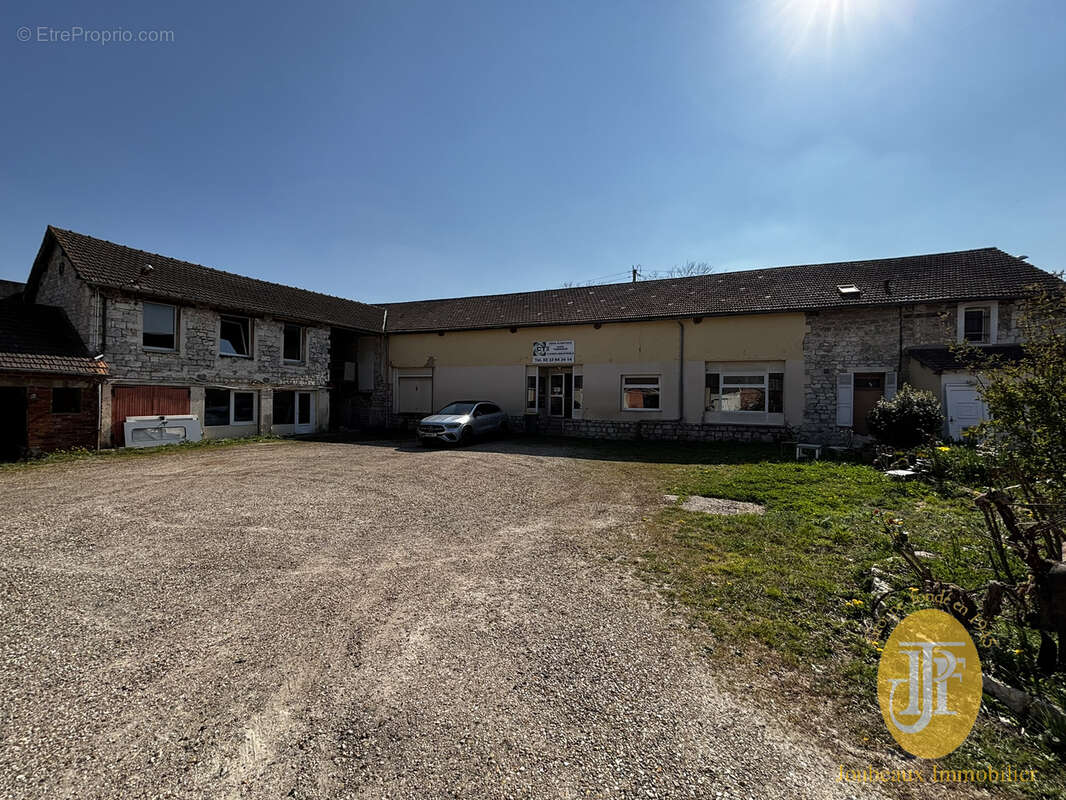 Bureaux + entrepôt entre Vernon et Saint Marcel !! - photo 6