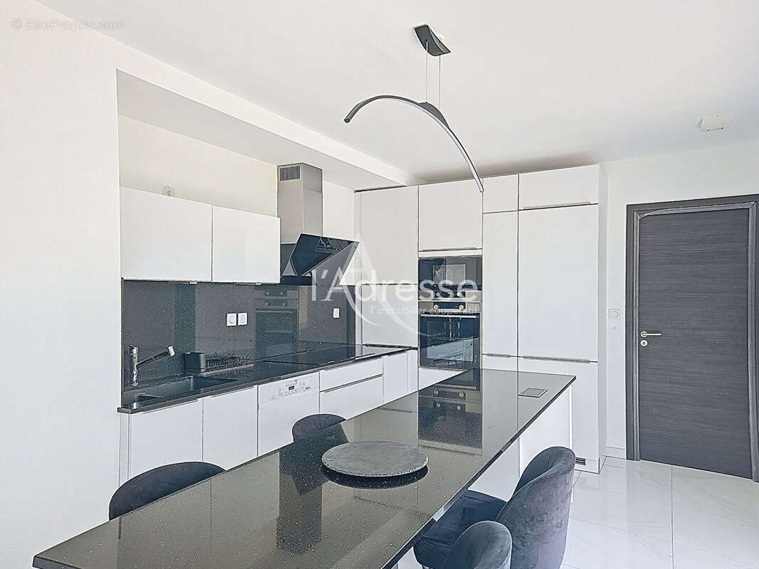 Maison à BAILLY-ROMAINVILLIERS