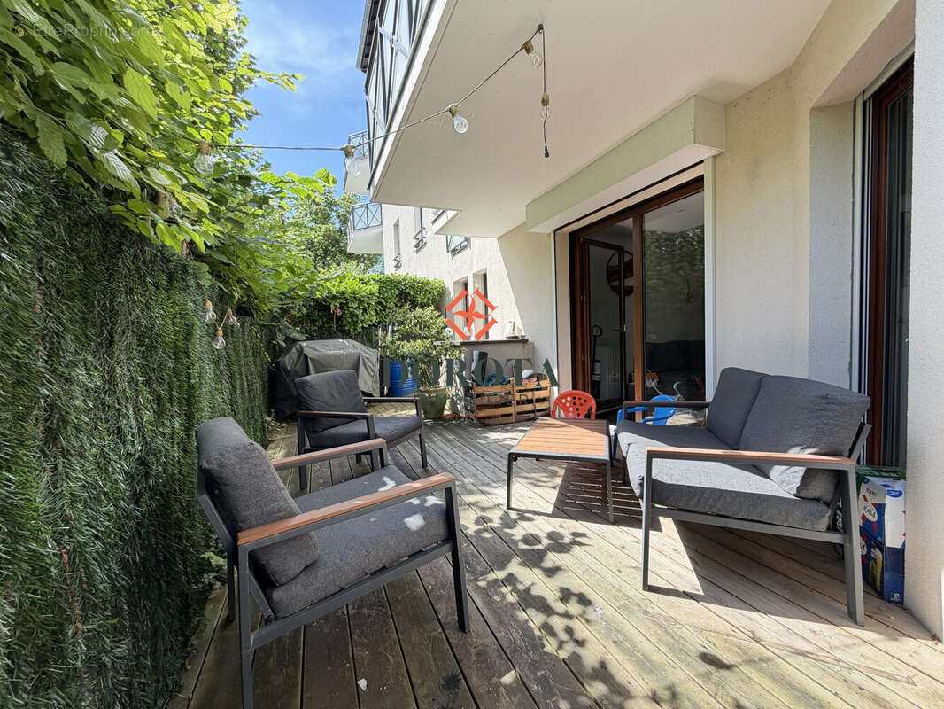 Appartement à MEYLAN