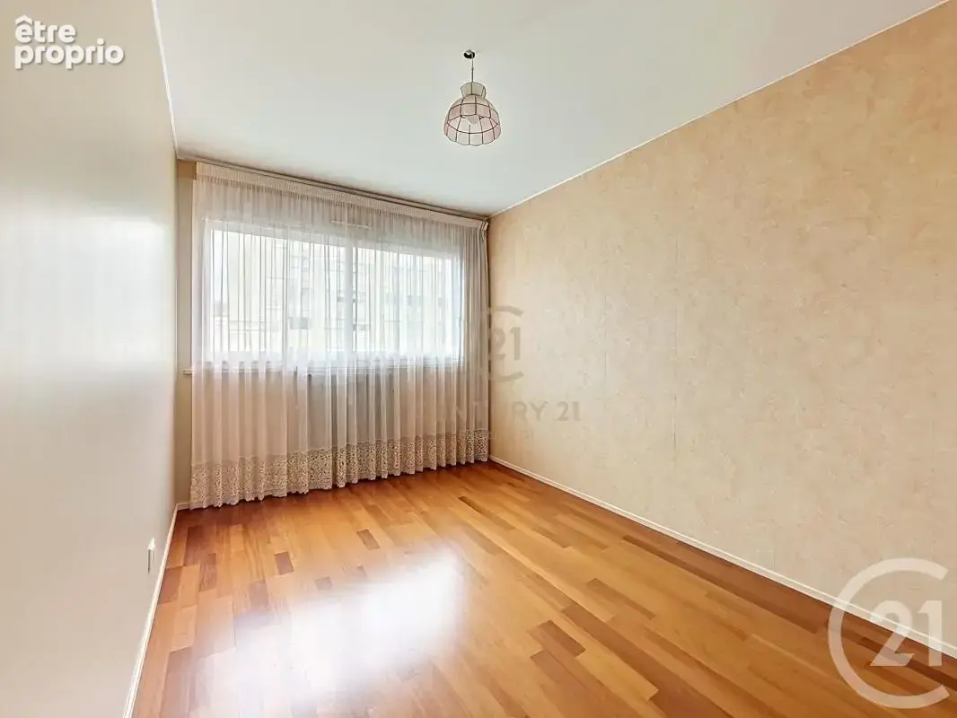 Appartement 94 m² à Lyon-8e  - photo 4