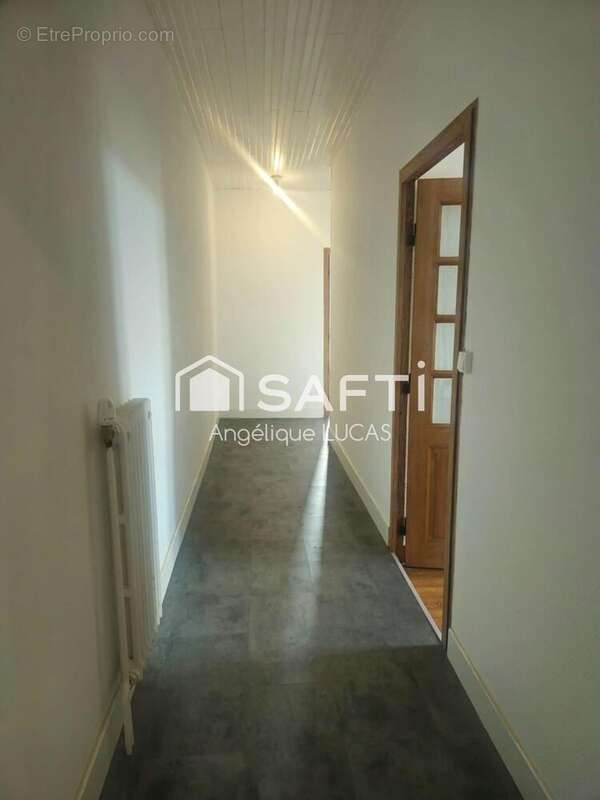 Photo 5 - Maison à LA CHAIZE-LE-VICOMTE