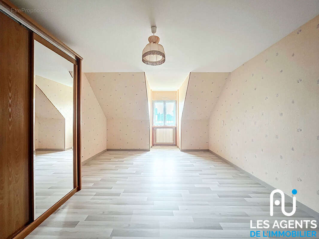 Maison Chaingy  6 pièce(s) 151.04 m2 - photo 11