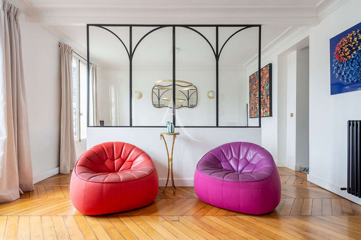Appartement à PARIS-7E