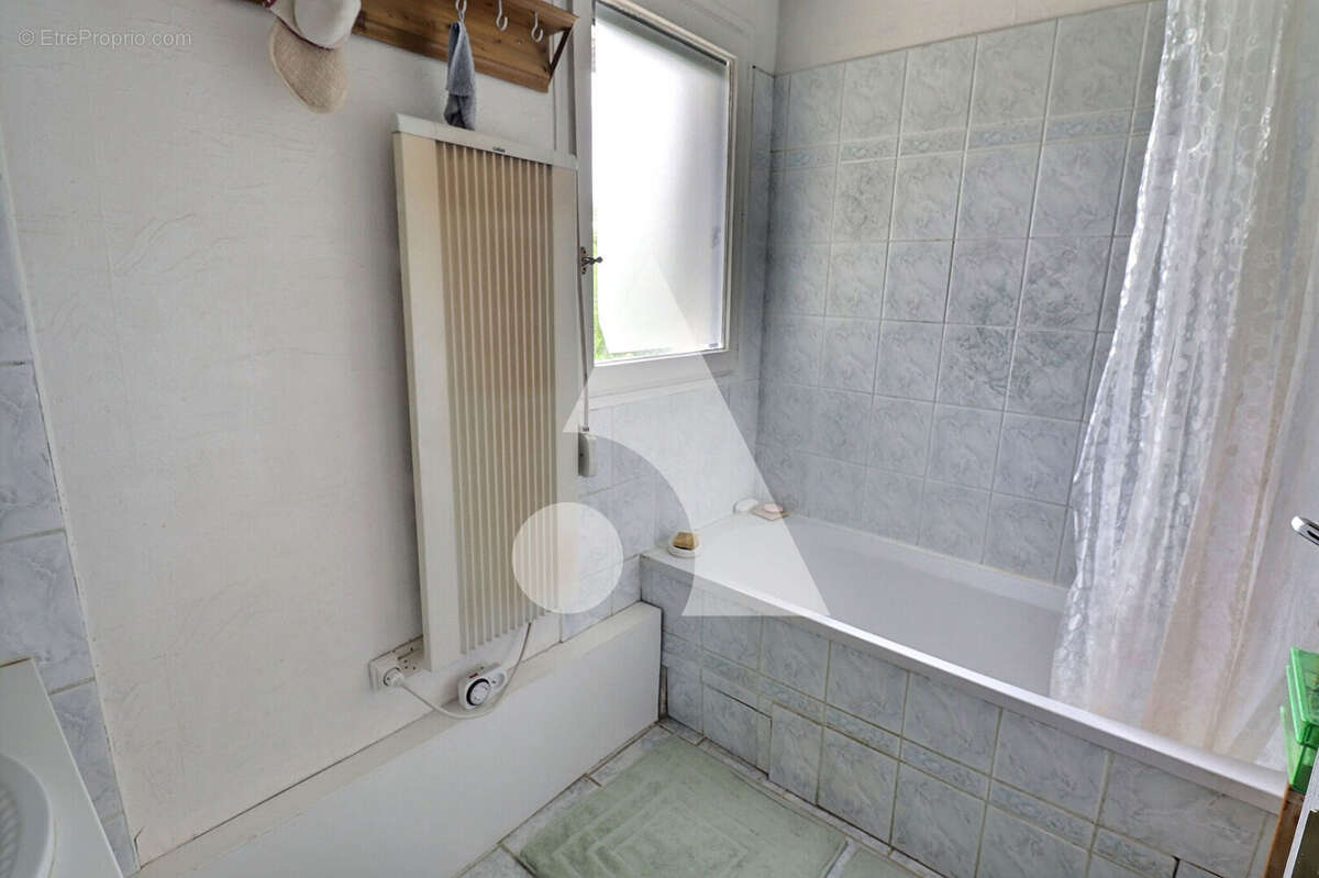 Maison à MERY-SUR-OISE