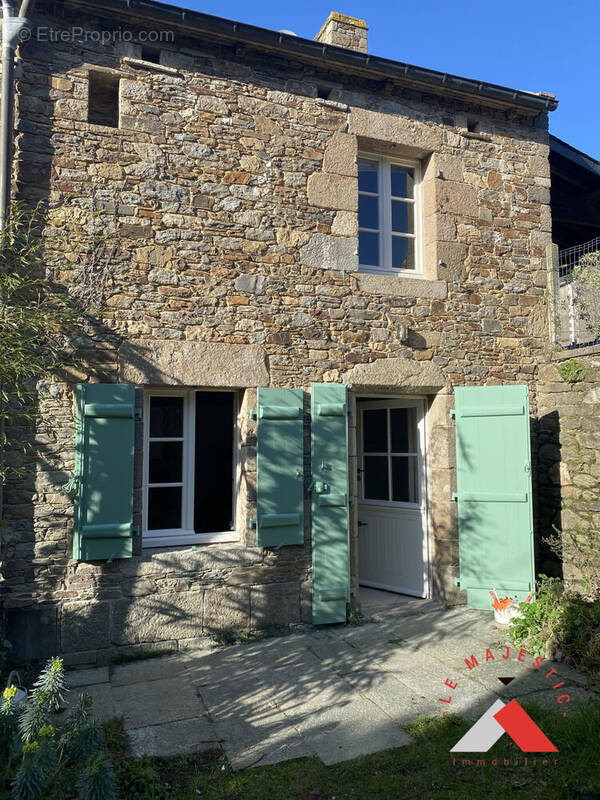 Maison à SAINT-SULIAC