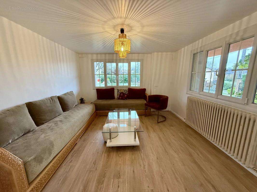 Maison à LE PONT-DE-BEAUVOISIN