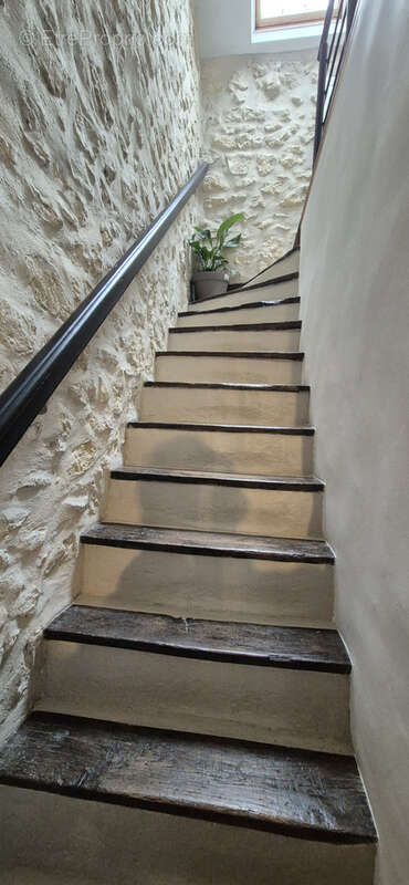 Maison à VAUX-SUR-SEINE