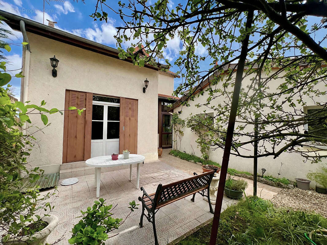 Maison à CONFLANS-SAINTE-HONORINE