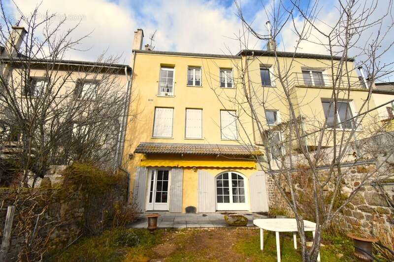 Maison à SAINT-AGREVE