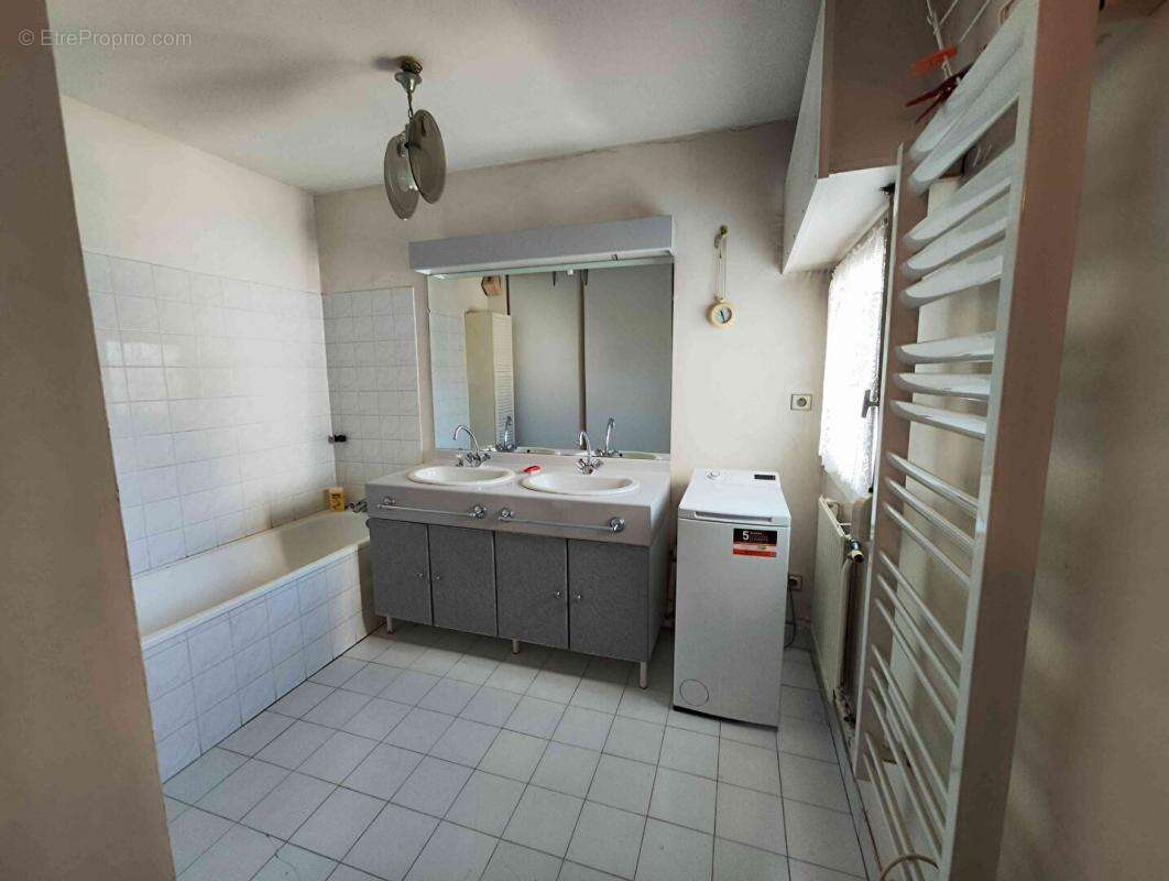 Appartement à LYON-3E