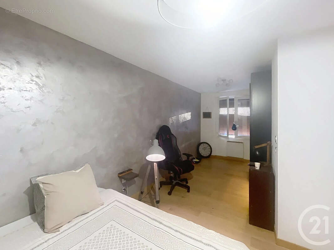 Maison à CHAMPILLON