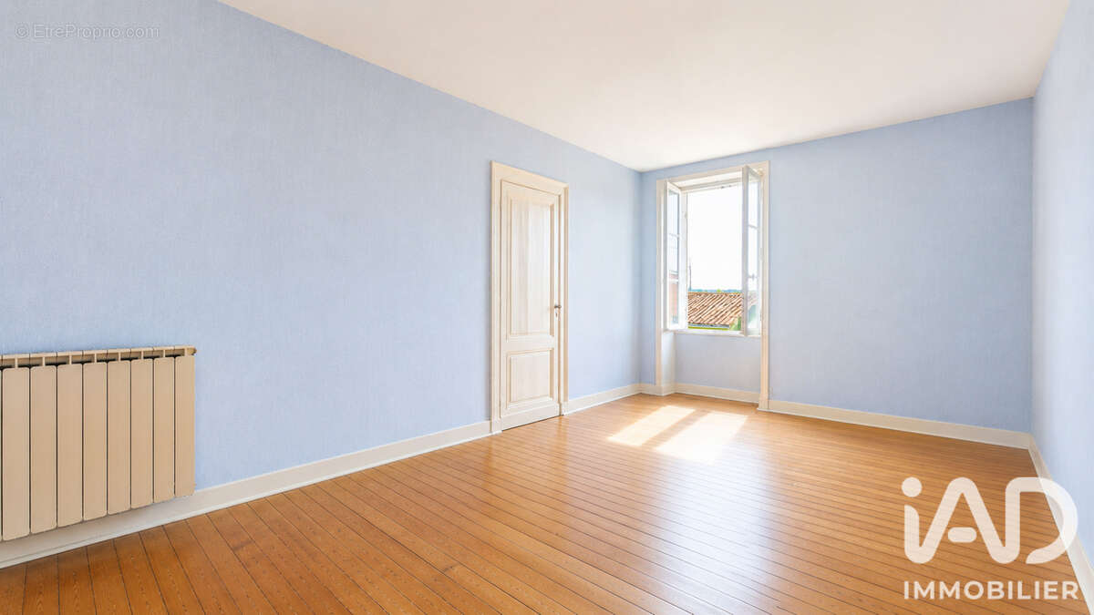 Maison 145 m² à Portets  - photo 6