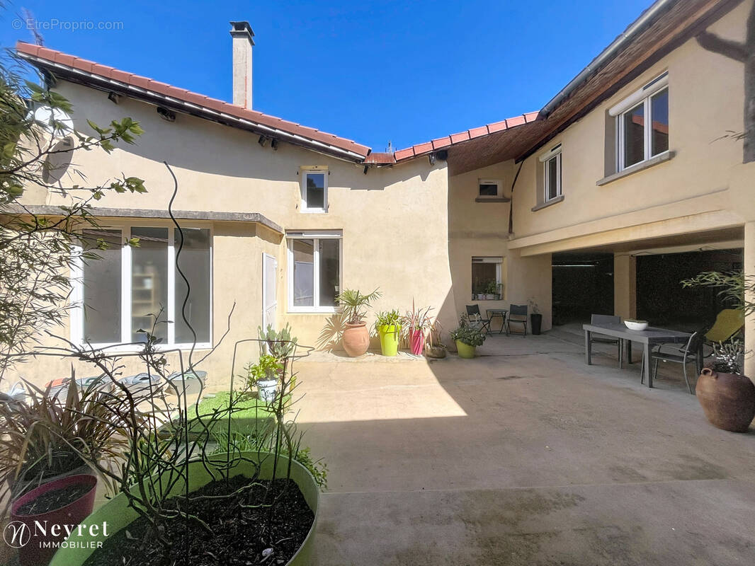 Maison à SOLAIZE