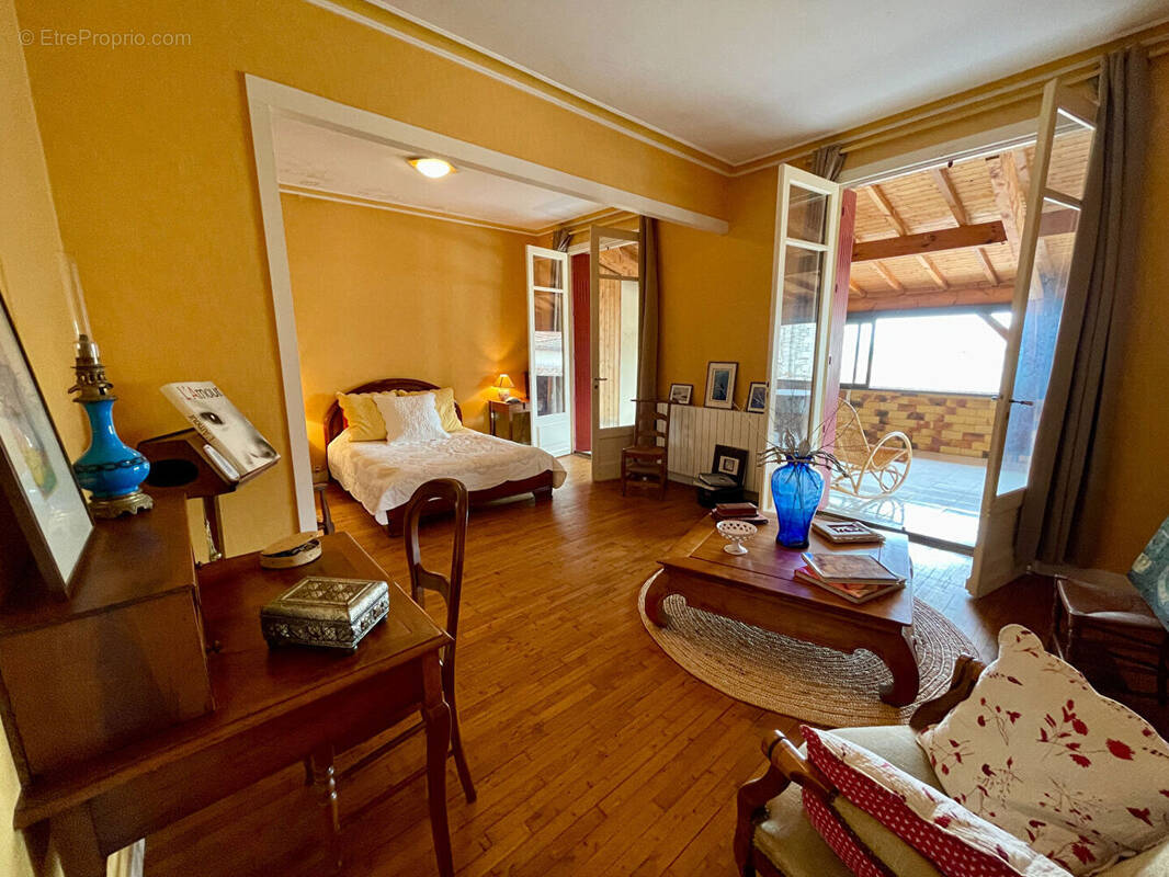 Maison à CASTILLONNES