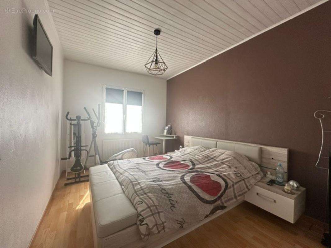 La Boissière des Landes, maison trois chambres 85 m², garage 30 m², jardin 384 m² au calme - photo 7