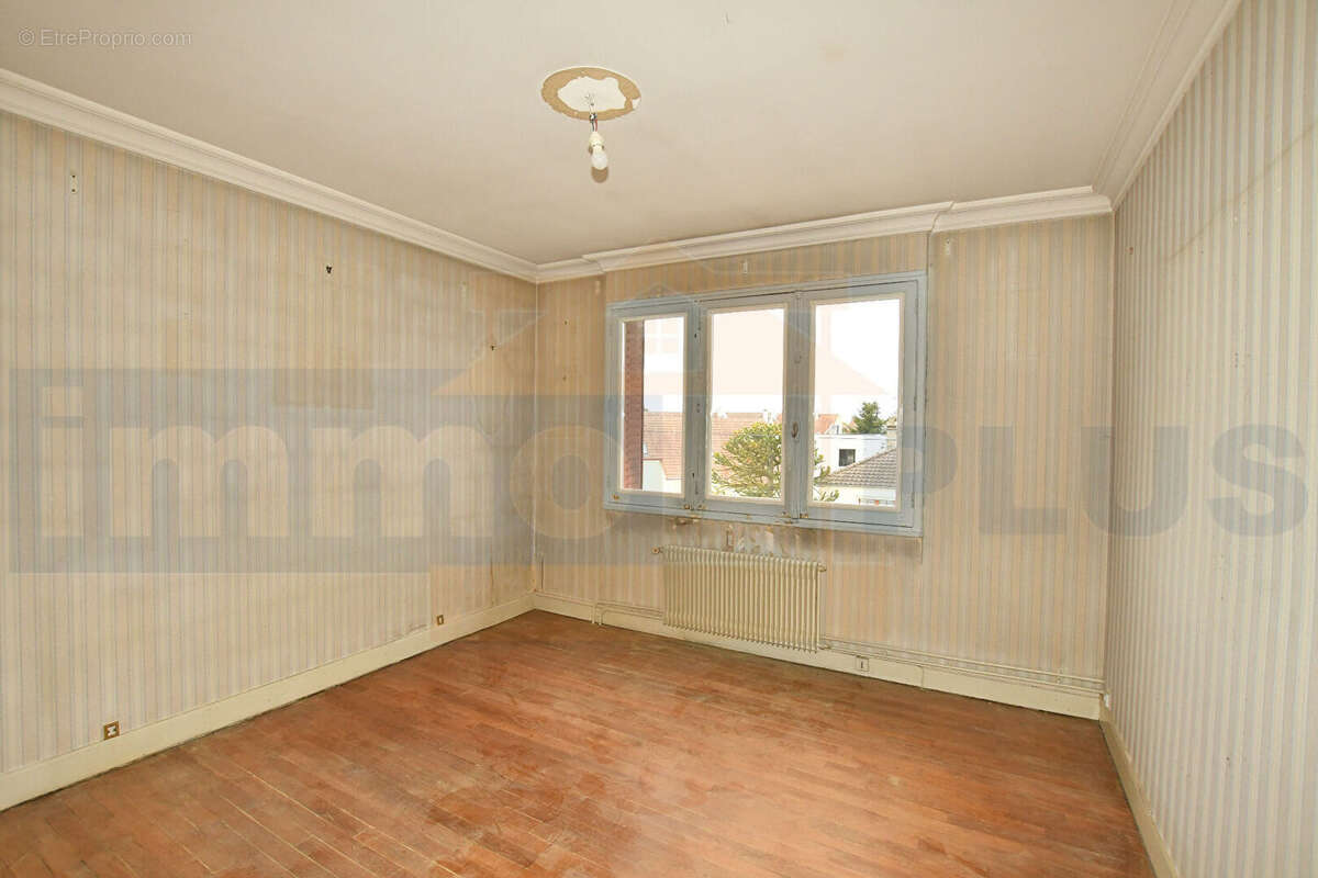 Maison à BOIS-D'ARCY