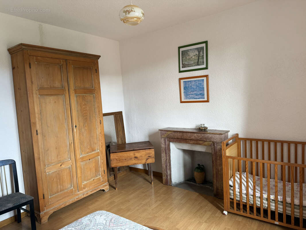 Maison à LACHAPELLE-GRAILLOUSE