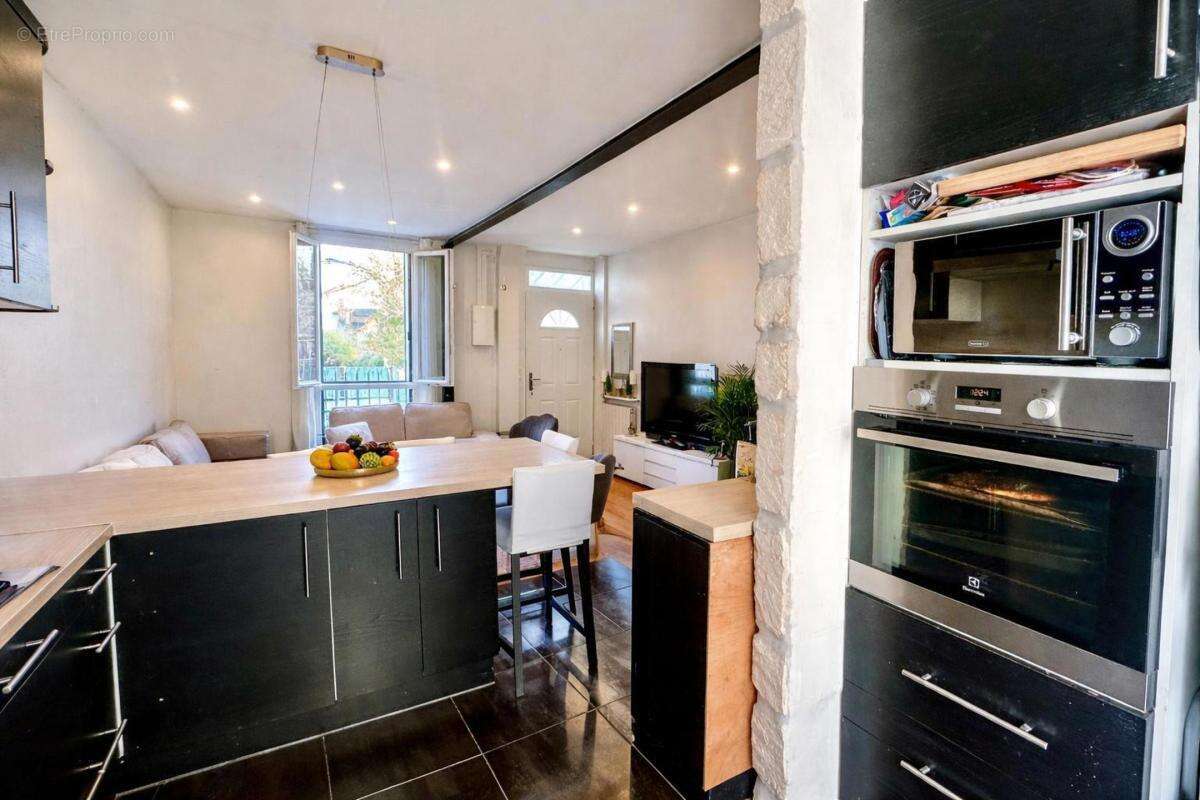 Maison à CHOISY-LE-ROI