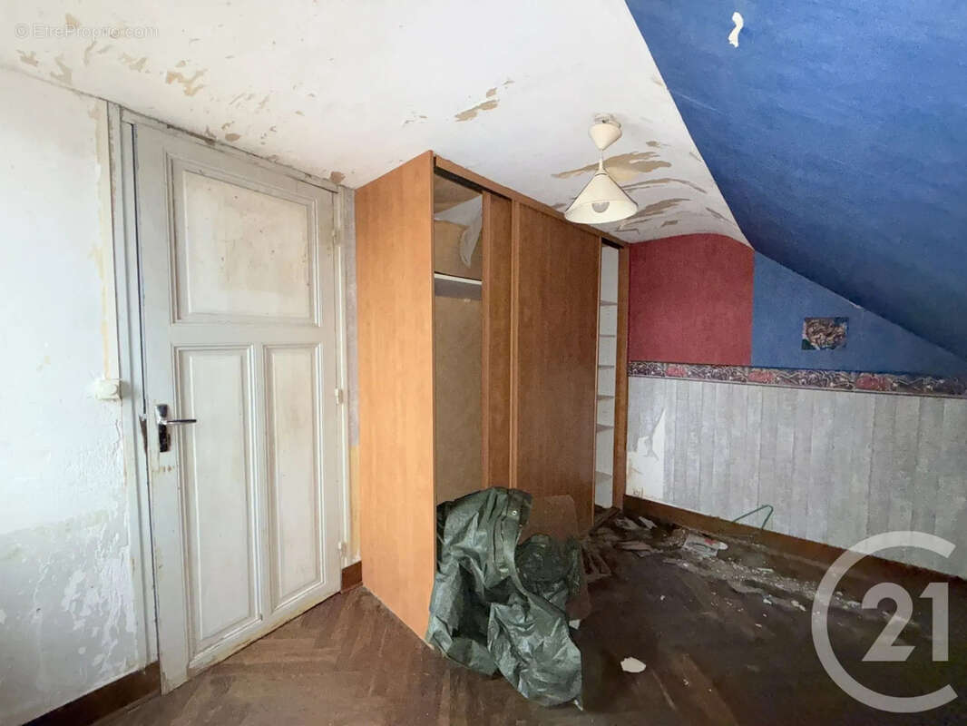 Maison à SAINT-QUENTIN