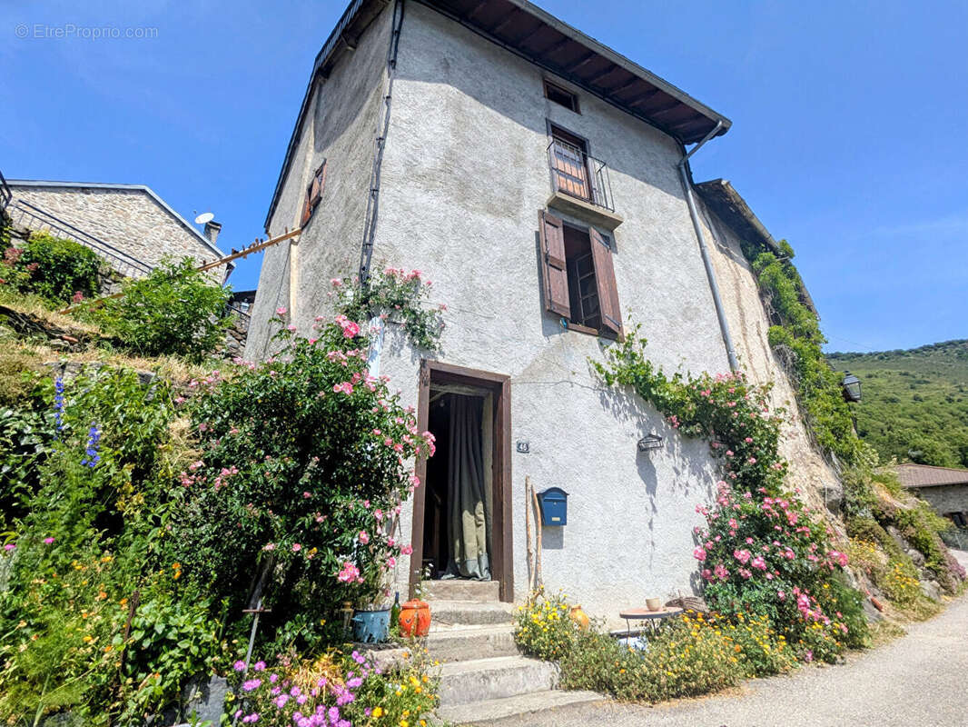 Belle Maison de caractère avec vue panoramique sur les montagnes - photo 2