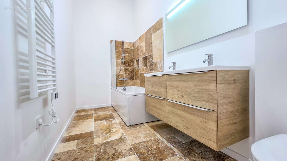 Maison à SARTROUVILLE