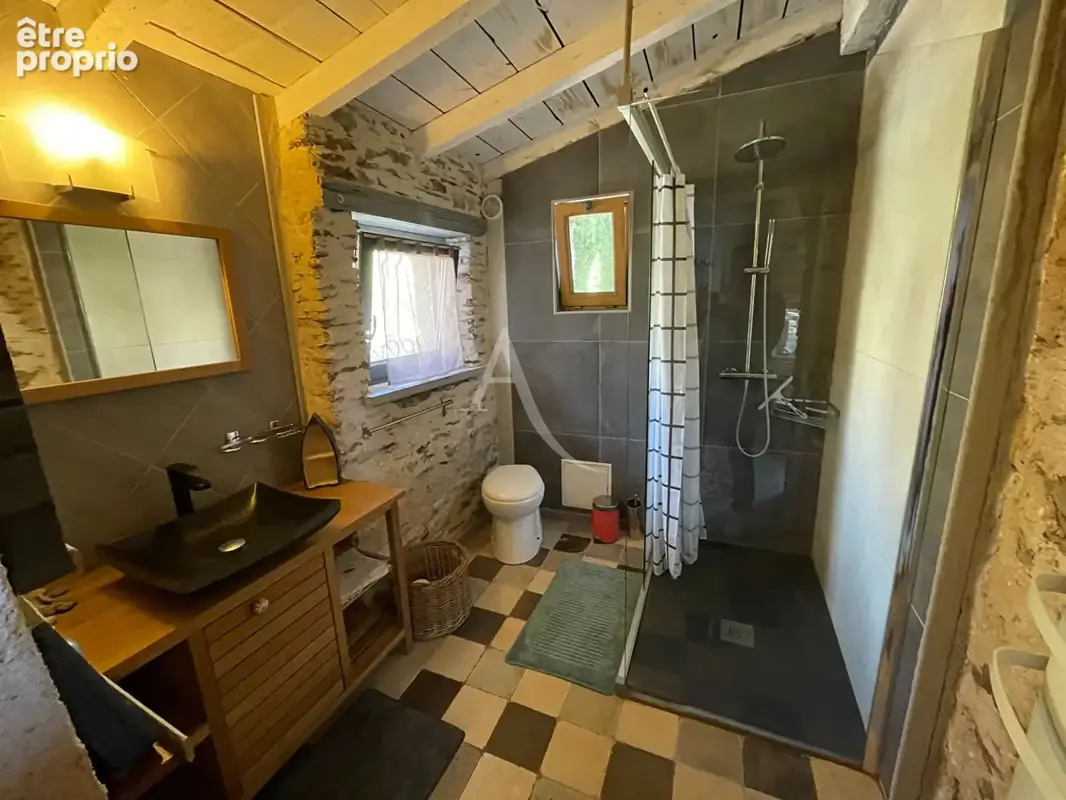 Sainte Gemme, maison de type 7  de 261 m² - photo 8