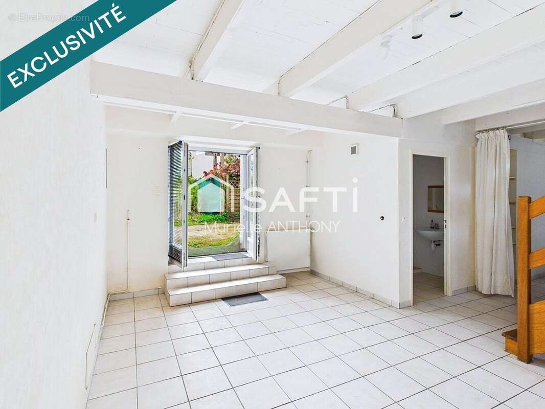 Photo 9 - Appartement à LANDIVISIAU