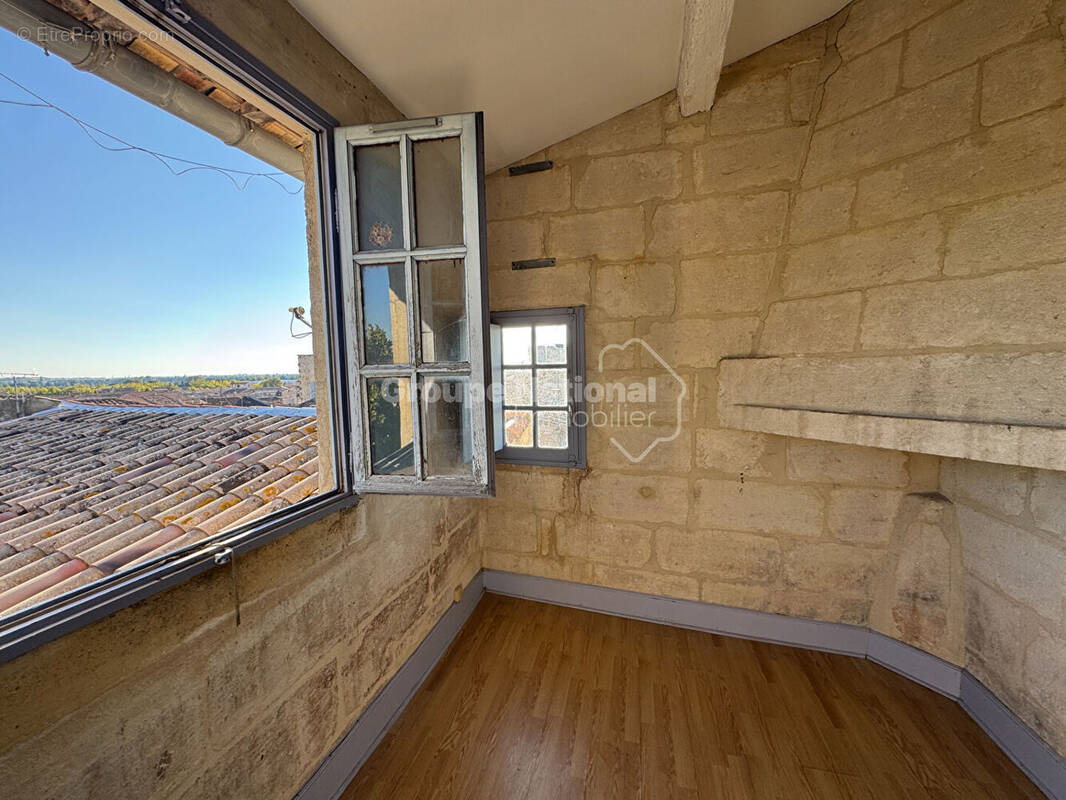 Appartement à BEAUCAIRE