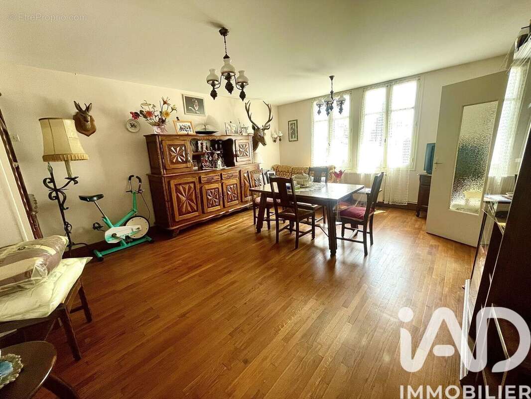 Photo 3 - Maison à LATHUS-SAINT-REMY