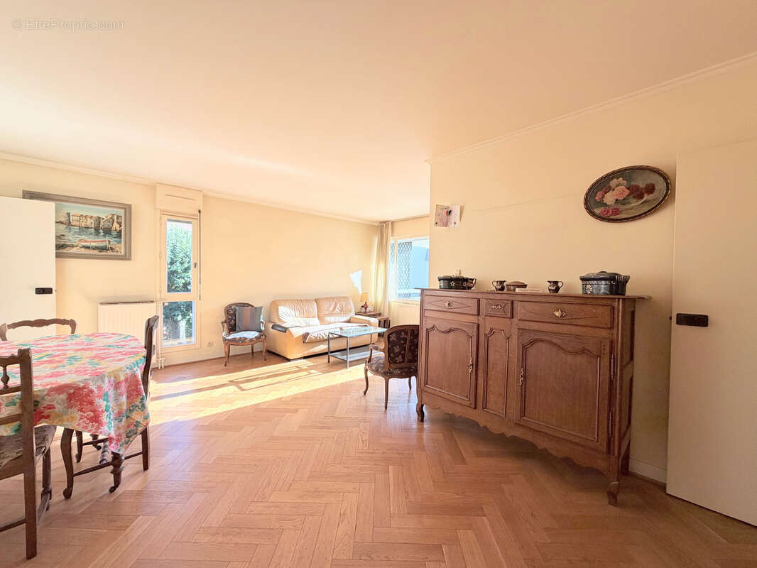 Appartement à RUEIL-MALMAISON