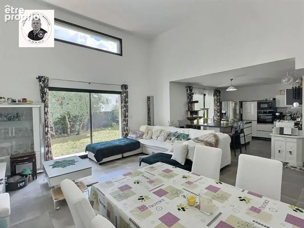 VILLA de Type 5 pièces - Piscine - photo 12