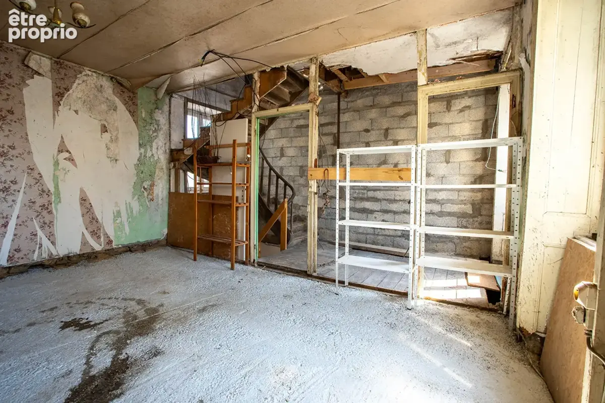 A vendre à Melgven - Appartement à rénover 2 pièces 51 m² - photo 2