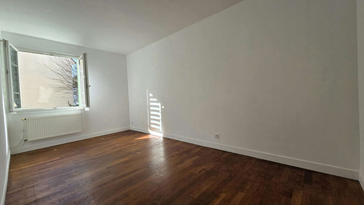 Appartement à RUEIL-MALMAISON