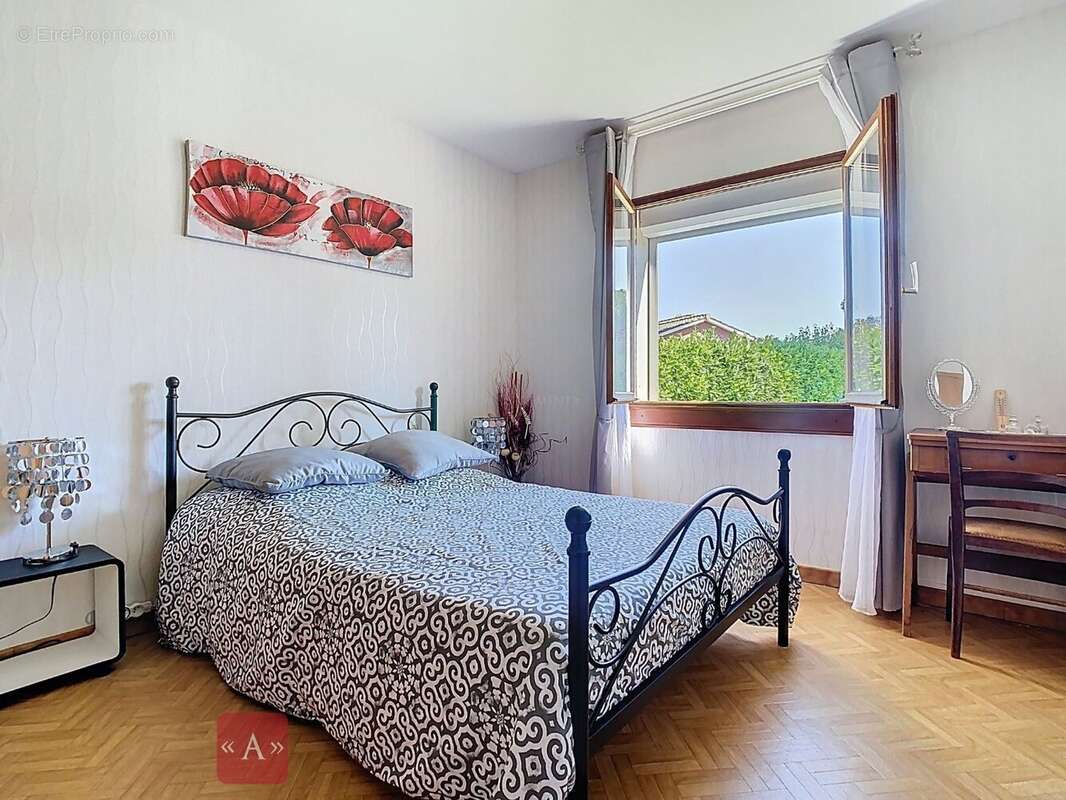 Maison à SAINT-SULPICE