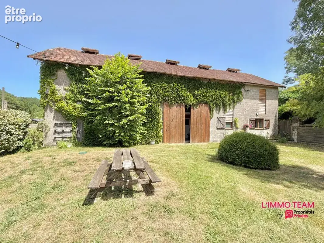 MONTCUQ  Propriété quercynoise 11 pièces sur 5500 m² avec piscine et dépendance - photo 18