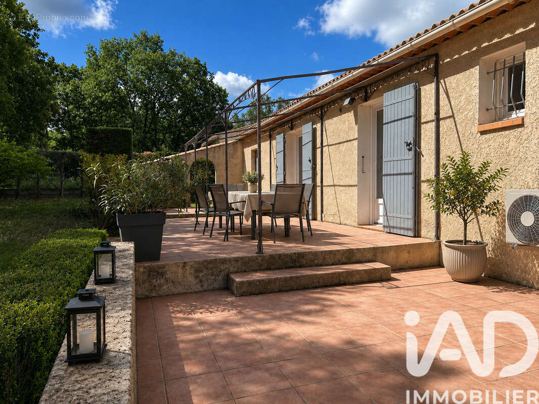 Photo 2 - Maison à PEYROLLES-EN-PROVENCE