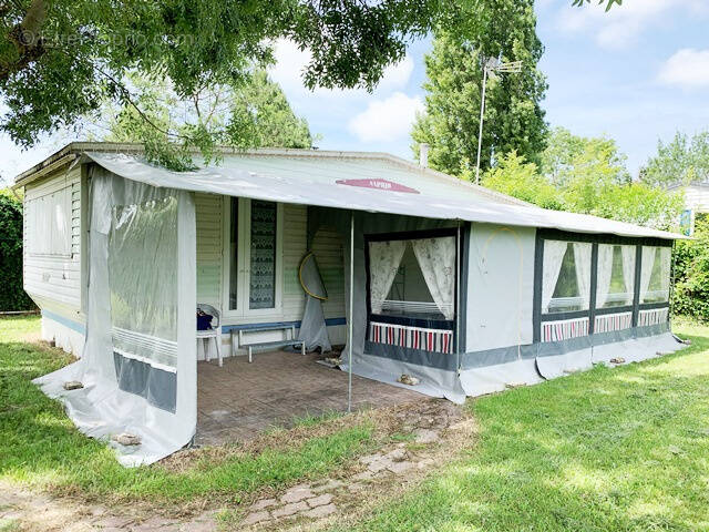Terrain à SAINT-GEORGES-D'OLERON