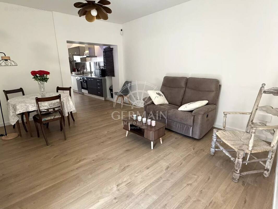 Appartement à L'ISLE-SUR-LA-SORGUE