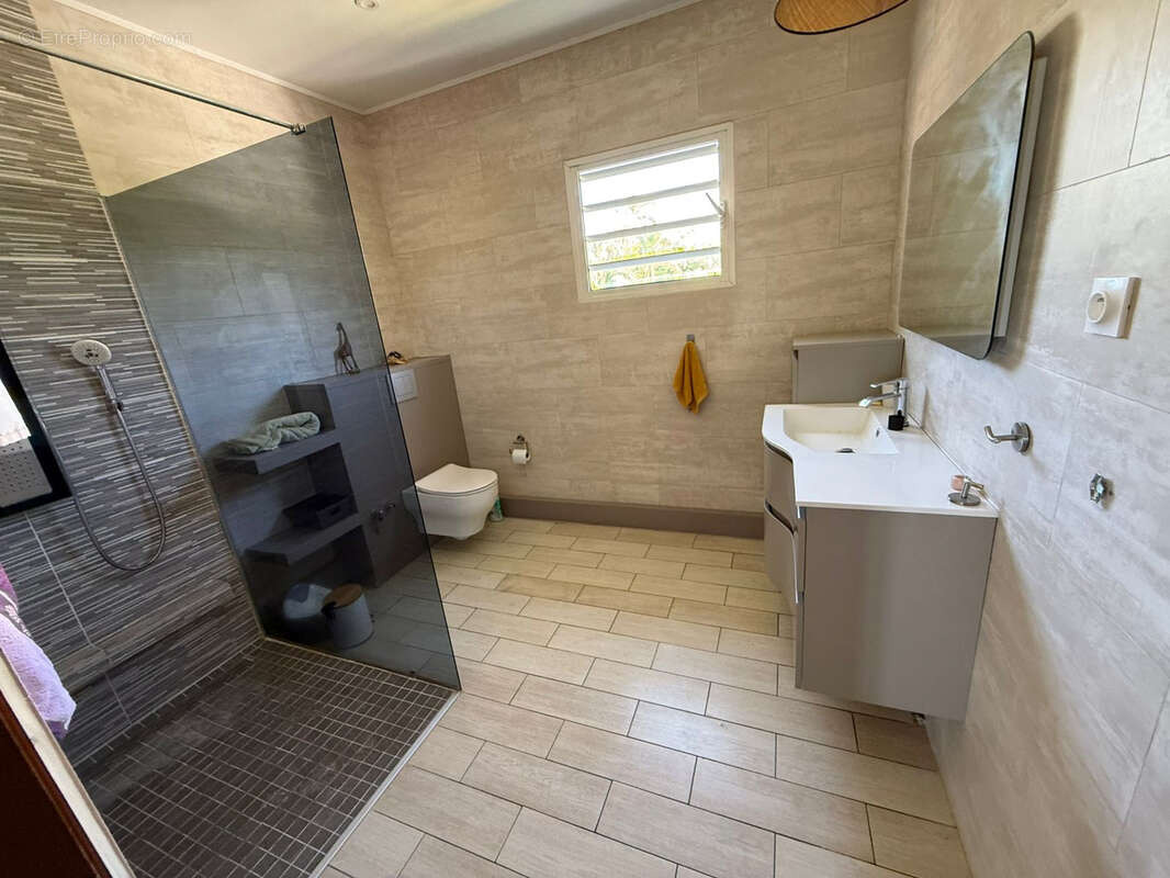 Maison à SAINT-BENOIT