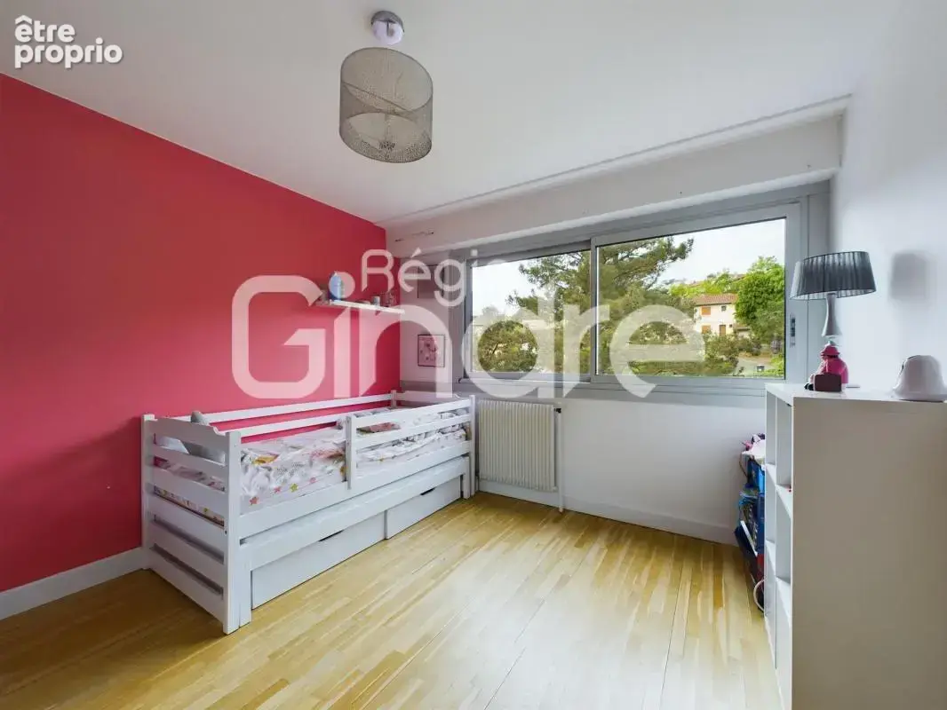Vente - Appartement - 5 pièces + cuisine - 113 m² - 419 000 € - - photo 8