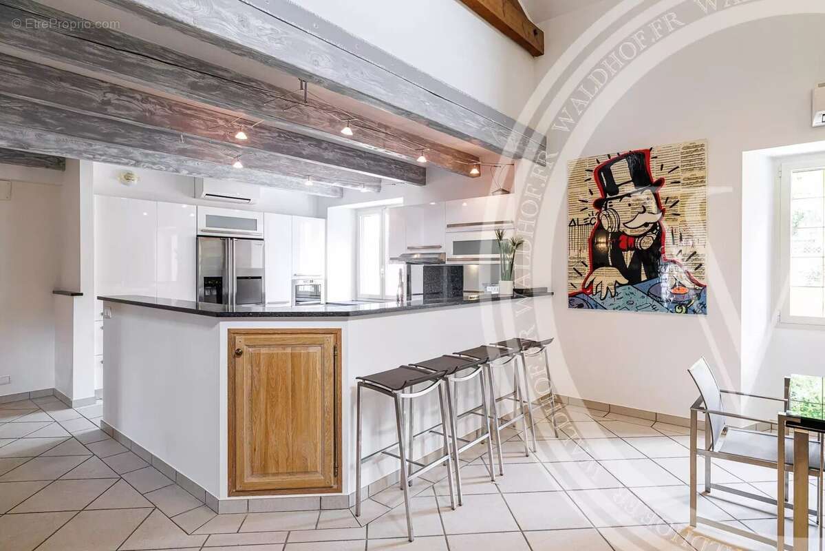 Appartement à LA TURBIE